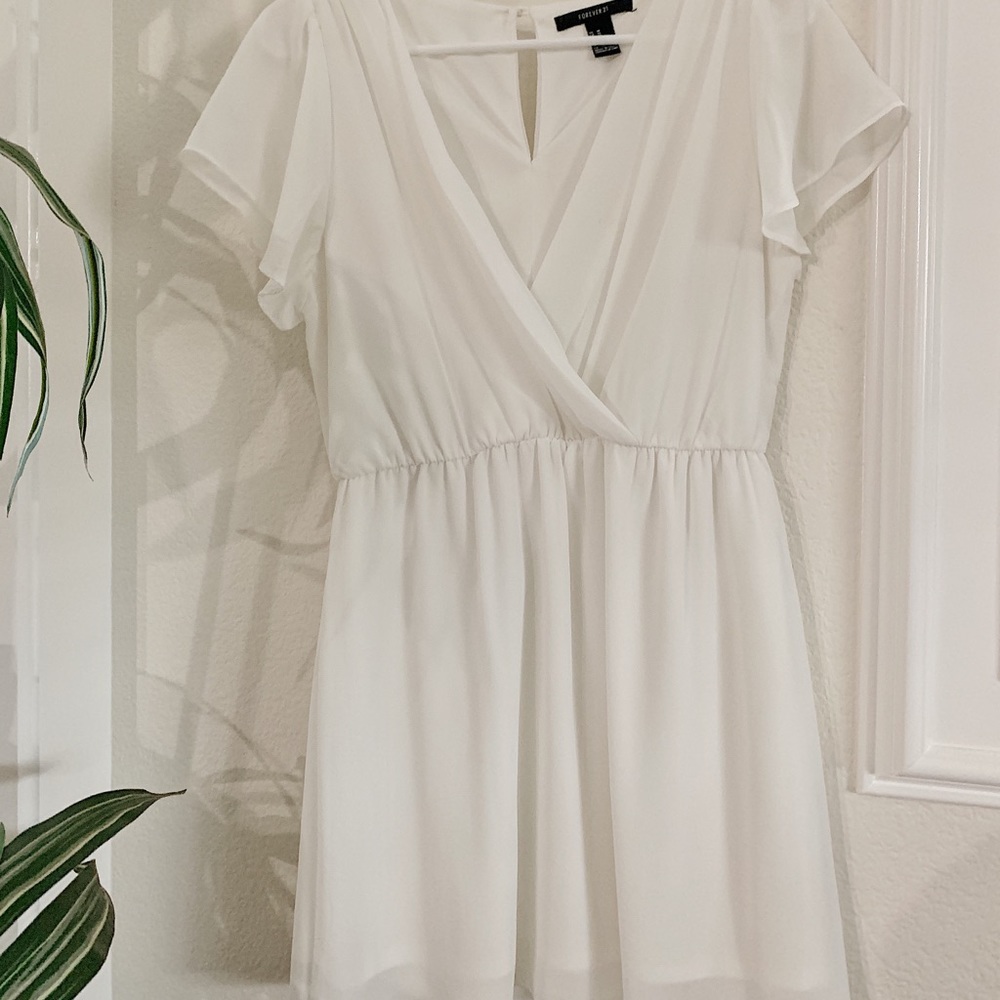 WHITE V-NECK DRESS - LIGHTLY WORN
